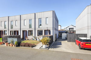 Photo 17- click for photo gallery